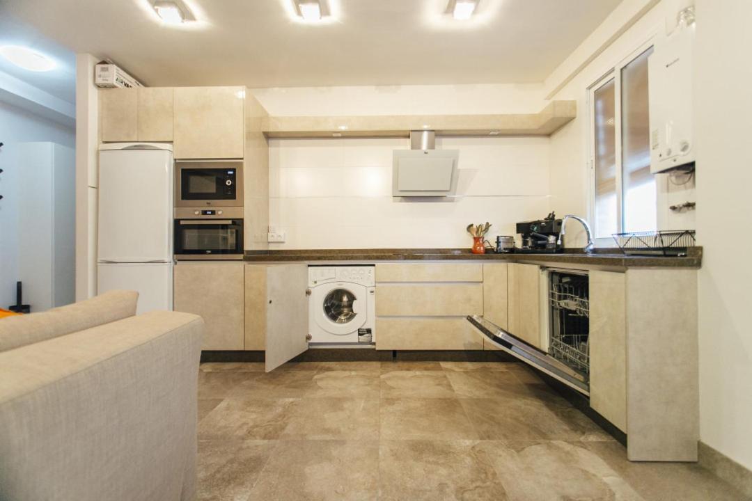 Wide And Diaphanous- 3Bd 2Bth- Alcazar Sevilla Exterior foto